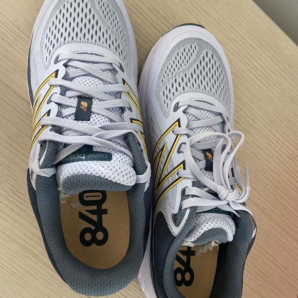 New Balance 840 - new in box - Picture 3 of 3